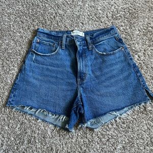Abercrombie & Fitch mom short